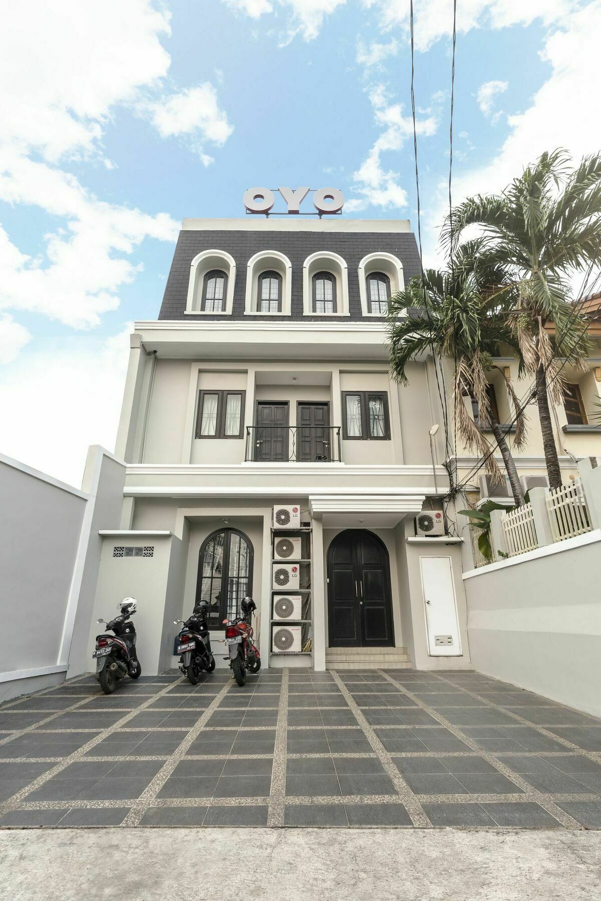 Oyo 105 La Maison D Ilona Jakarta Eksteriør bilde